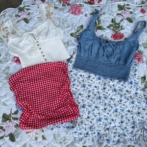 SOLD NOT FOR SALE BUNDLE OF 4 🧺🦋 Red, white & blue western